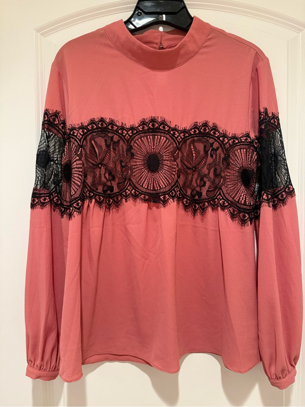 New York & Company Dusty Rose Long Sleeve Top with Black Lace Panel